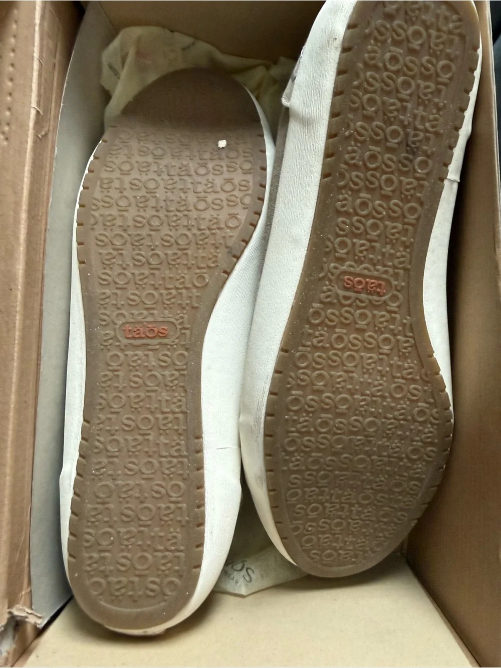 Taos Footwear Khaki Wash Canvas Sneakers - Women